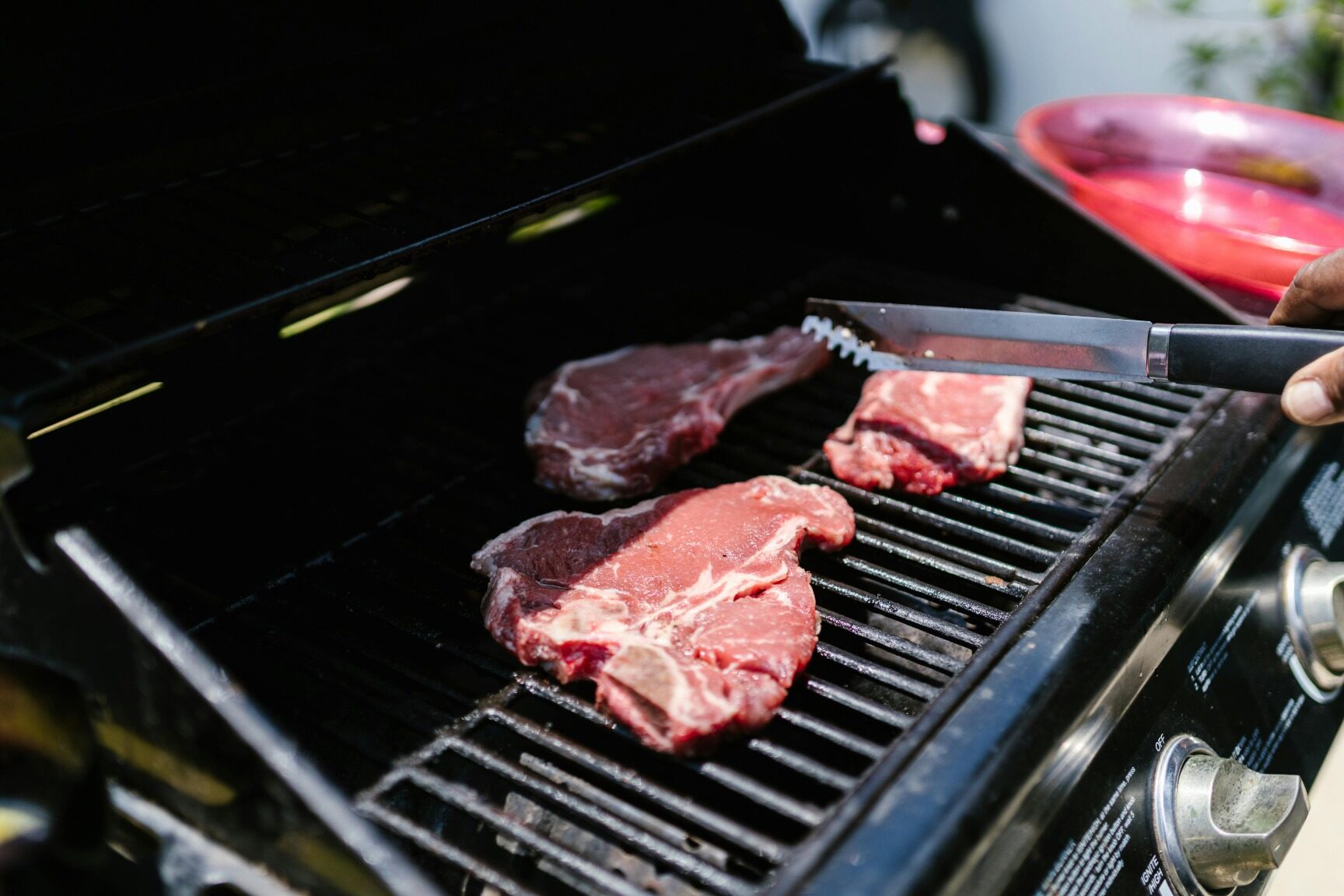 Barbecue Weber Utilisation : Guide Complet pour Parfaits Grillades