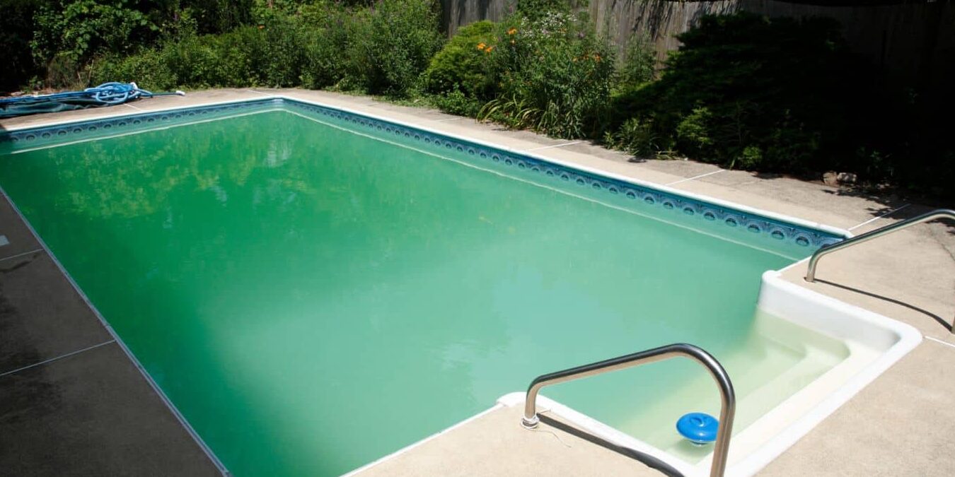 Comment utiliser floculant piscine : Guide complet pour une eau cristalline!