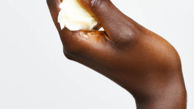 Comment utiliser le beurre de karité sur les cheveux : Guide Pratique et Efficace