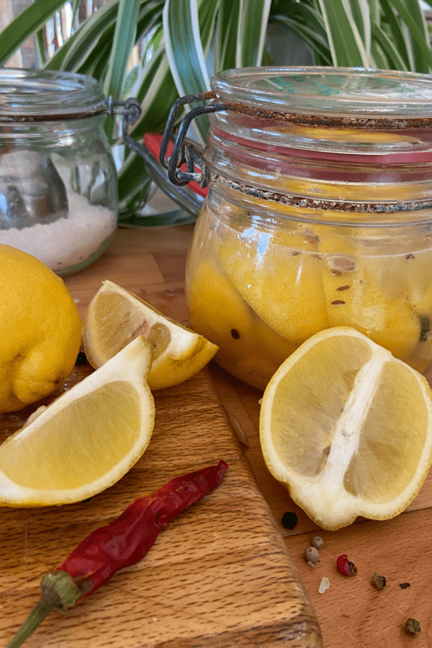 Comment utiliser le citron confit au sel : astuces et recettes incontournables