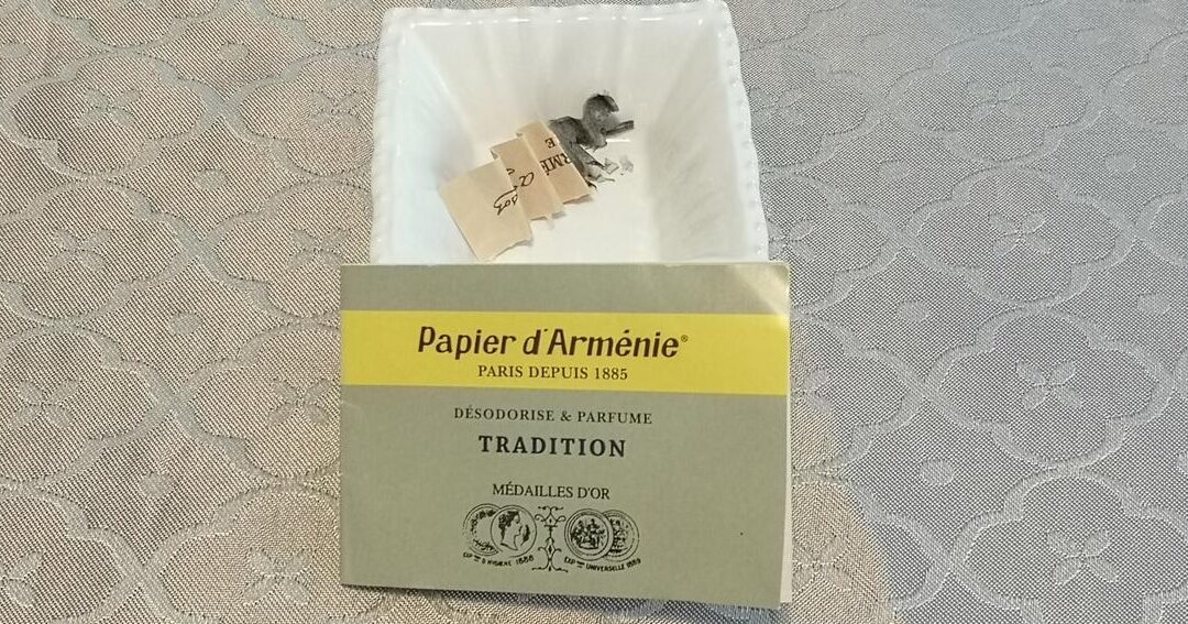 Comment utiliser le papier d&rsquo;Arménie pour parfumer votre intérieur ?