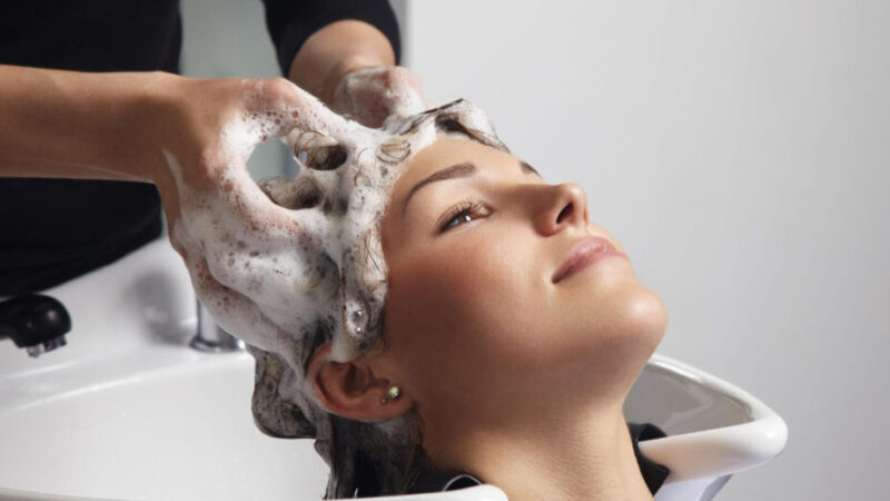 Comment utiliser Olaplex : Guide complet pour des cheveux sublimes