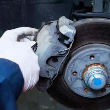 Comment utiliser un repousse piston : Guide Pratique et Efficace
