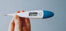 Comment utiliser un thermomètre : Guide pratique et efficace!