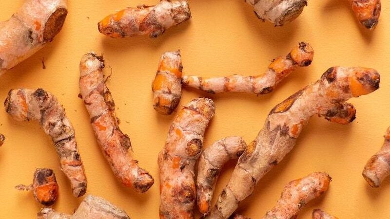 Curcuma frais utilisation : Découvrez ses bienfaits surprenants !