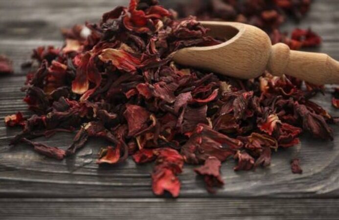 Fleurs d&rsquo;hibiscus séchées : Utilisation polyvalente et bénéfices incroyables