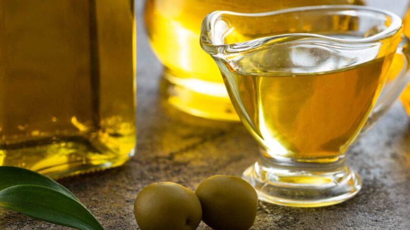 Huile de grignon d&rsquo;olive utilisation : Bienfaits et applications variées!