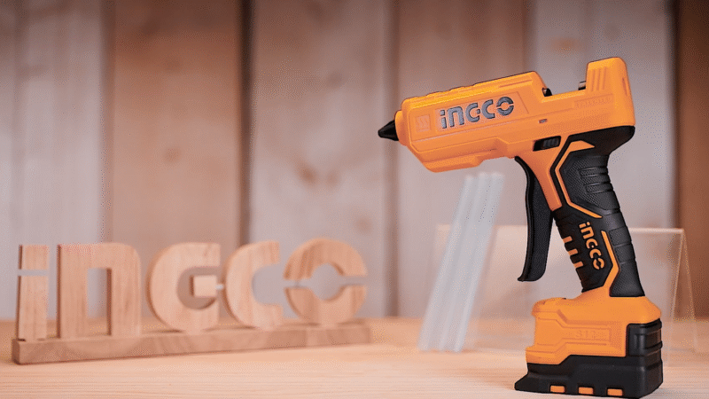 Pistolet à colle utilisation : Guide Pratique pour l’Efficacité