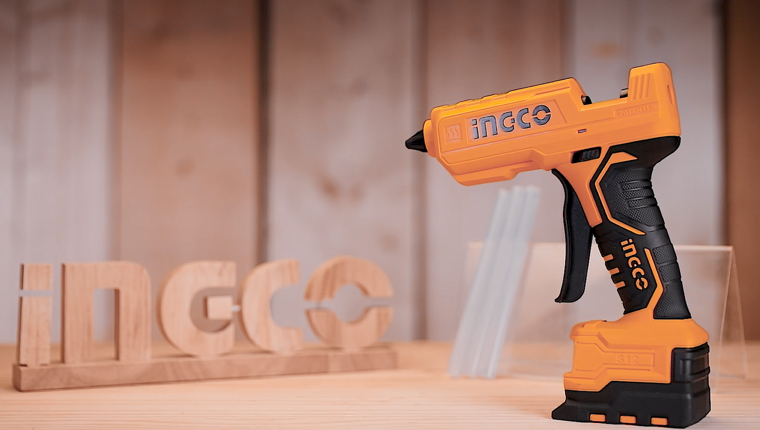Pistolet à colle utilisation : Guide Pratique pour l’Efficacité