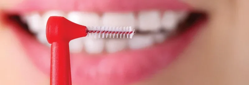 Utilisation brossette dentaire : Guide Pratique pour un Sourire Éclatant